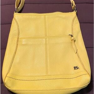 Brand new, never been used, without tags.